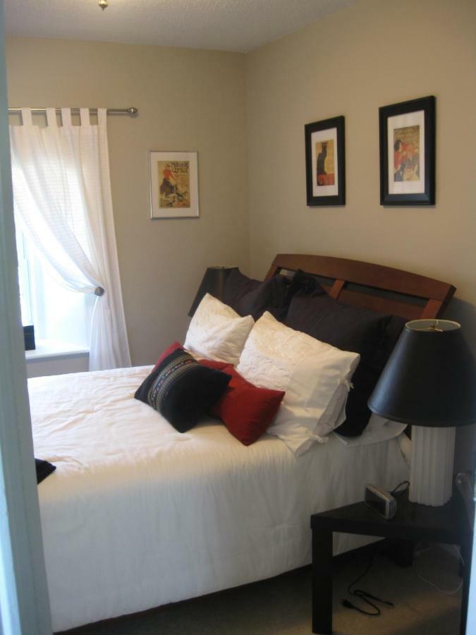 The Old Shipman House Bed & Breakfast Kemptville Bagian luar foto